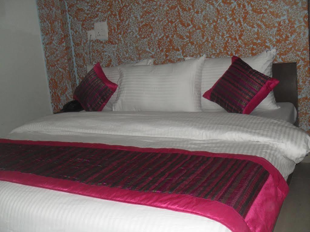 Hotel Le Princess @ Airport New Delhi Exterior photo