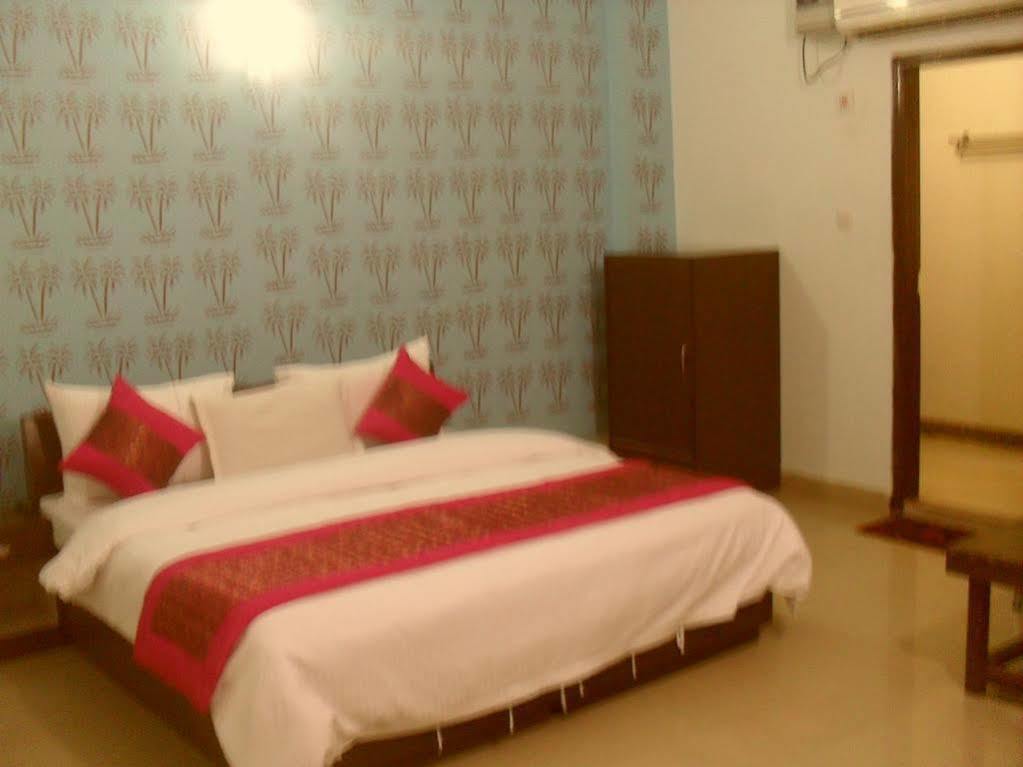 Hotel Le Princess @ Airport New Delhi Exterior photo