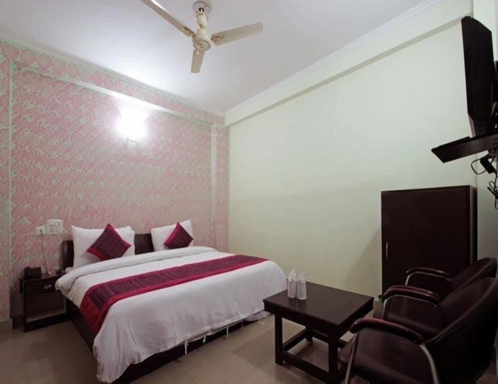 Hotel Le Princess @ Airport New Delhi Exterior photo