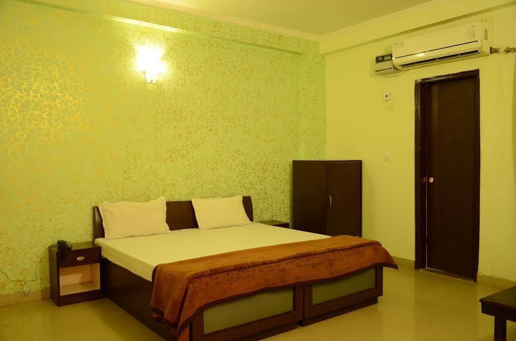 Hotel Le Princess @ Airport New Delhi Exterior photo